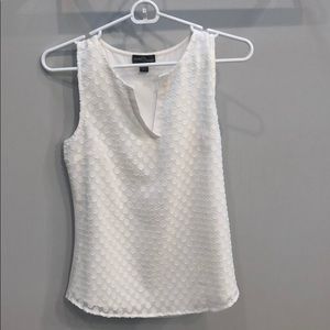 Market & Spruce Sleeveless blouse